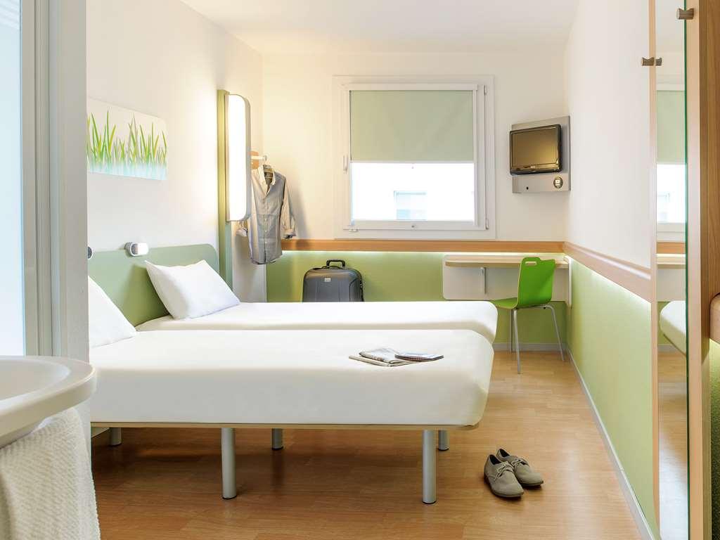 Ibis Budget - Porte De Bagnolet Phòng bức ảnh