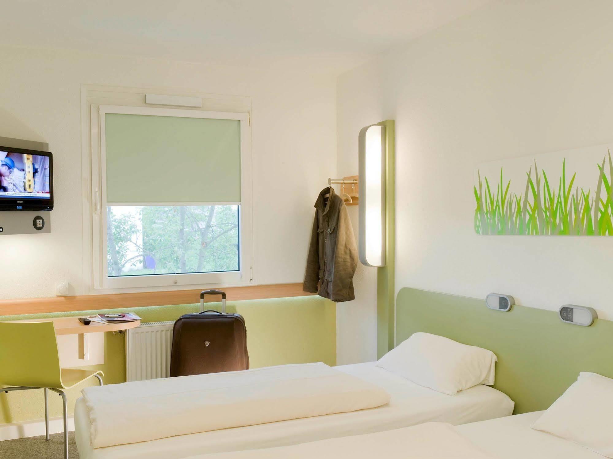Ibis Budget - Porte De Bagnolet Ngoại thất bức ảnh
